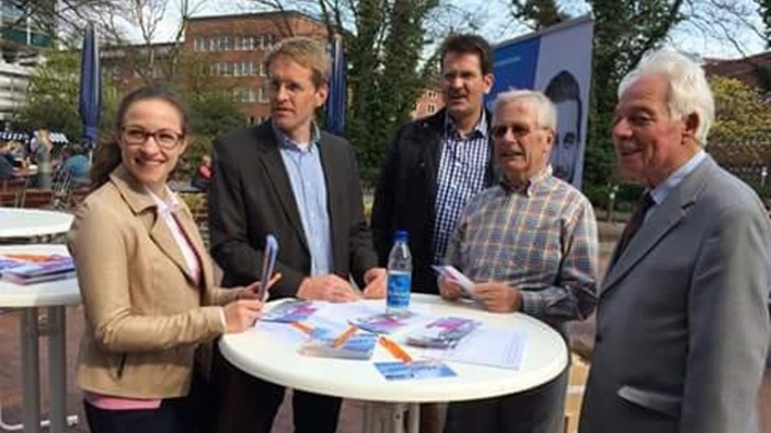 Juliane Weigel, Daniel Günther, Thomas Kahle, Heinz Pries und Prof. Günther Mix